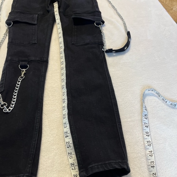 Stylish Black Chain-Accent Straight Leg Jeans - Picture 5 of 5